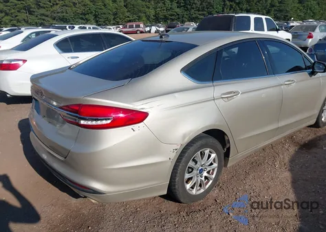 2017 Ford Fusion S из США, поврежденный, VIN 3FA6P0G79HR267387